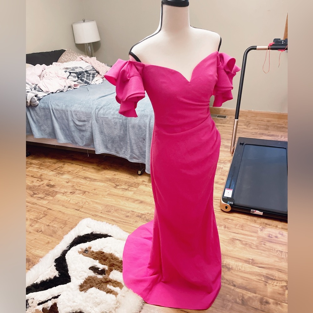 Authentic Dolce & Gabbana RARE RUNWAY Pink Exaggerated Sleeve Formal Gown /Dress - Picture 6 of 14